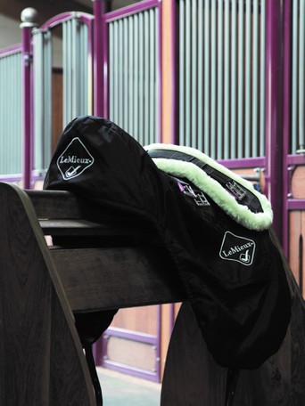 LeMieux PROKIT Pro Kit GP/Dressage Saddle Cover Protective Travel BAG Black 